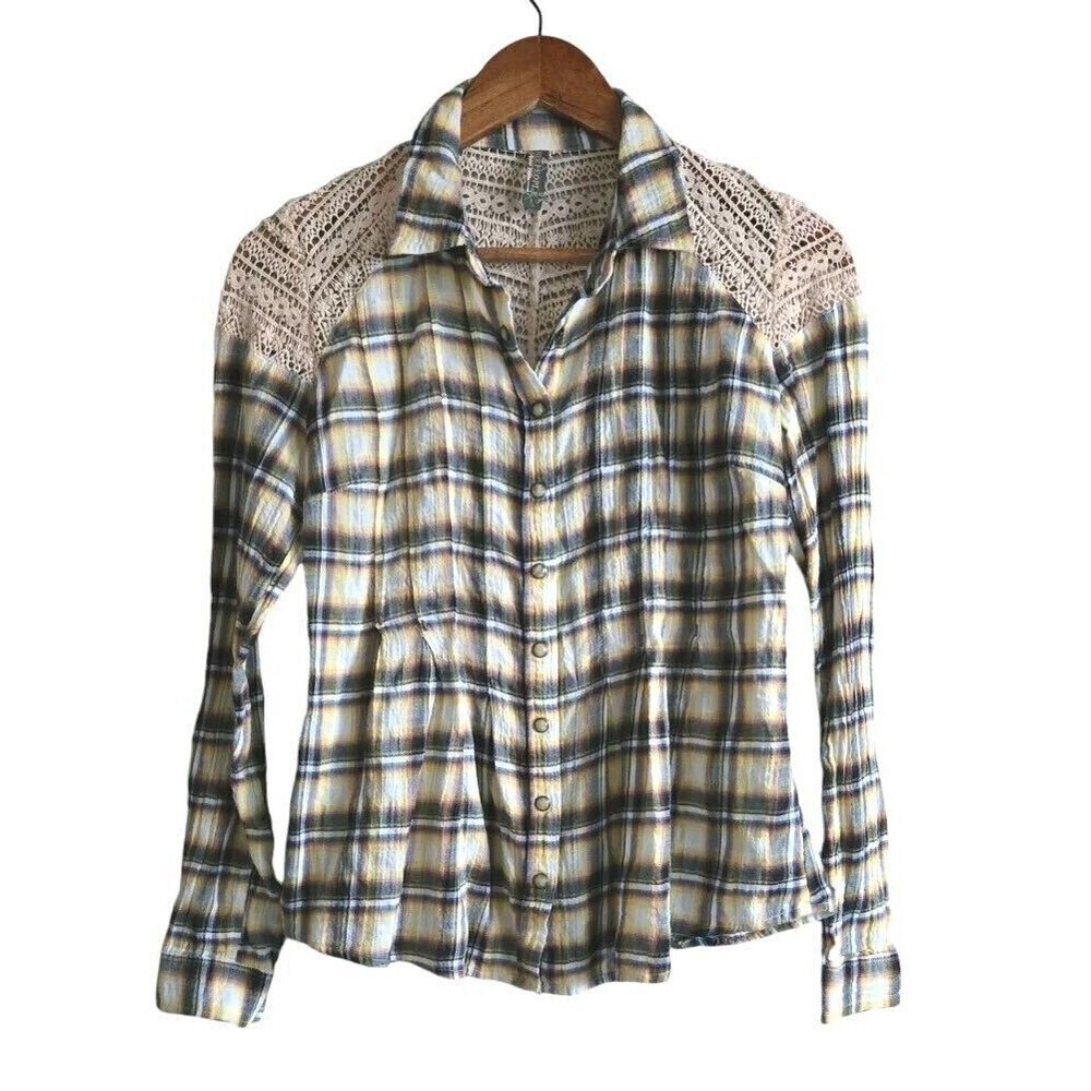 Free People Shirt Women's 2 Tan Plaid Crochet Pearl Snap Pleated Peplum Western